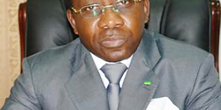 SEM Faustin Mounguengui-Nzigou,Ambassadeur de la République du Gabon en Côte d’Ivoire« Le protocole est un véritable sacerdoce; et il fautvraiment l’aimer pour pouvoir l’exercer… »